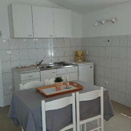 Kursar Apartmán Srima